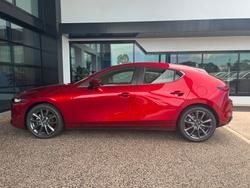 2025 Mazda
3 G20 Evolve