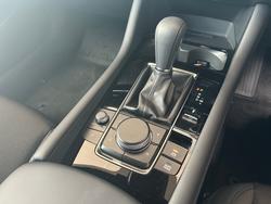 2025 Mazda
3 G20 Evolve