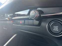 2025 Mazda
3 G20 Evolve