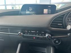 2025 Mazda
3 G20 Evolve