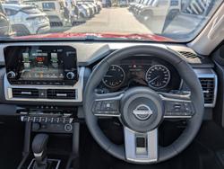 2025 NISSAN NAVARA ST-X