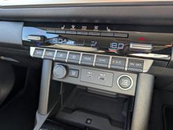 2025 NISSAN NAVARA ST-X