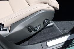 2025 Volvo XC60 Plus B5 Bright