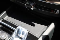 2025 Volvo XC60 Plus B5 Bright