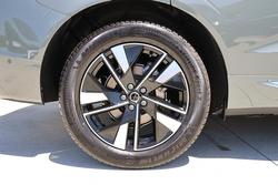 2025 Volvo XC60 Plus B5 Bright