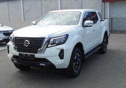 2025 Nissan Navara ST-X
