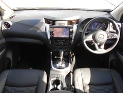 2025 Nissan Navara ST-X