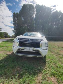 2022 Mitsubishi Outlander Exceed