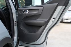 2023 Volvo
XC40 Ultimate B4 Dark