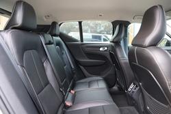 2023 Volvo
XC40 Ultimate B4 Dark
