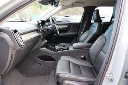 2023 Volvo
XC40 Ultimate B4 Dark