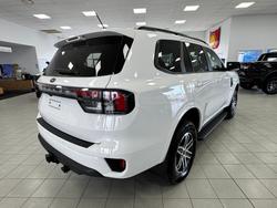 2025 Ford
                Everest Trend
