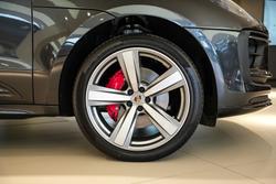 2022 Porsche
Macan S