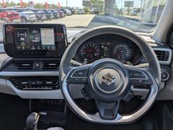 2025 SUZUKI SWIFT HYBRID GLX