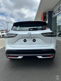 2025 NISSAN QASHQAI ST-L