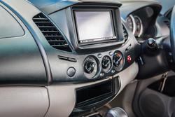 2013 MITSUBISHI TRITON GLX