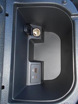 2025 NISSAN NAVARA ST-X