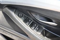 2010 BMW 5 Series 528i