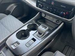 2025 Nissan X-TRAIL ST 2WD