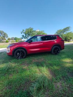 2024 Mitsubishi Outlander Black Edition