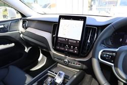 2025 Volvo XC60 Plus B5 Bright