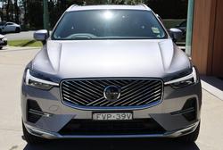 2025 Volvo XC60 Plus B5 Bright