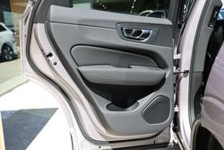 2025 Volvo XC60 Plus B5 Bright