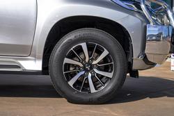 2016 Mitsubishi
Pajero Sport GLS