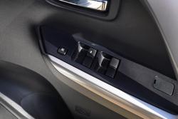 2016 Mitsubishi
Pajero Sport GLS