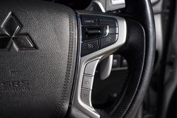 2016 Mitsubishi
Pajero Sport GLS
