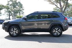 2014 Jeep
Cherokee Trailhawk