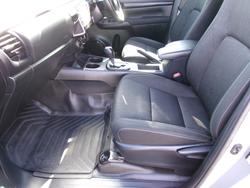 2021 Toyota
Hilux 4x4 Hilux 4x4 SR 2.8L T Diesel Automatic Double Cab 2U76970 001
