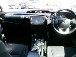 2021 Toyota
Hilux 4x4 Hilux 4x4 SR 2.8L T Diesel Automatic Double Cab 2U76970 001