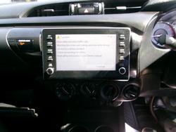 2021 Toyota
Hilux 4x4 Hilux 4x4 SR 2.8L T Diesel Automatic Double Cab 2U76970 001