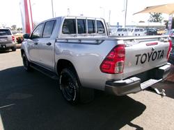 2021 Toyota
Hilux 4x4 Hilux 4x4 SR 2.8L T Diesel Automatic Double Cab 2U76970 001