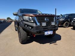 2022 Nissan NAVARA GREY