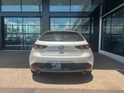 2025 Mazda 3 G20 Touring