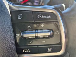 2023 Kia Carnival SLi