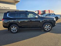 2024 Toyota LANDCRUISER Sahara Black