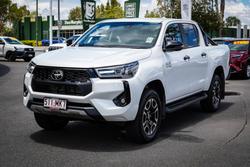 2024 Toyota HILUX SR5