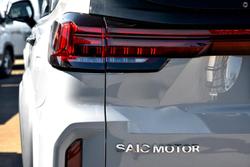 2025 LDV D90
