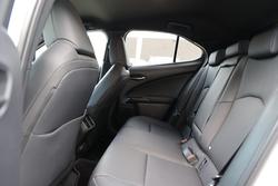 2022 Lexus
                UX250h UX250h Luxury 2.0L Hybrid Auto E-CVT SUV 4146590 003