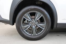 2022 Lexus
                UX250h UX250h Luxury 2.0L Hybrid Auto E-CVT SUV 4146590 003