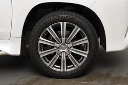 2015 Lexus LX 570