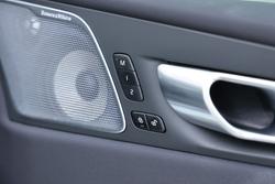 2023 Volvo XC60 Recharge Ultimate T8 Plug-In Hybrid