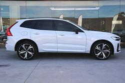 2023 Volvo XC60 Recharge Ultimate T8 Plug-In Hybrid