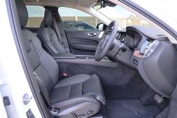 2023 Volvo XC60 Recharge Ultimate T8 Plug-In Hybrid