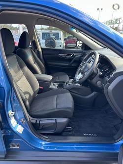 2022 Nissan X-TRAIL ST