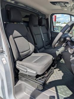 2025 RENAULT TRAFIC LWB PREMIUM