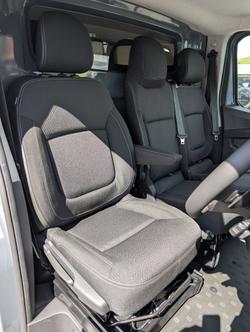2025 RENAULT TRAFIC LWB PREMIUM